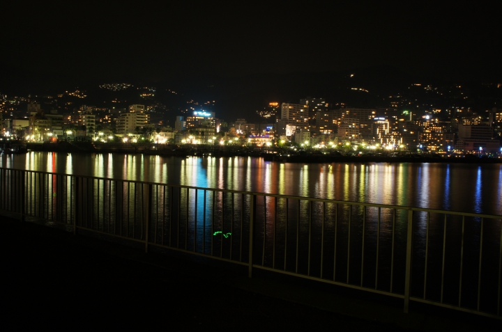 美しさ Lv2 0 熱海港海釣り施設の夜景 夜景ワールド